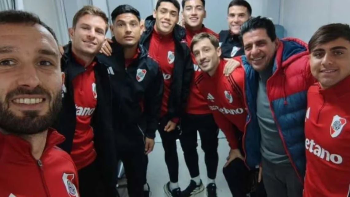 Dos carpetas abiertas y un mercado que se cierra: Bustos y Viña, los herederos del descarte en River