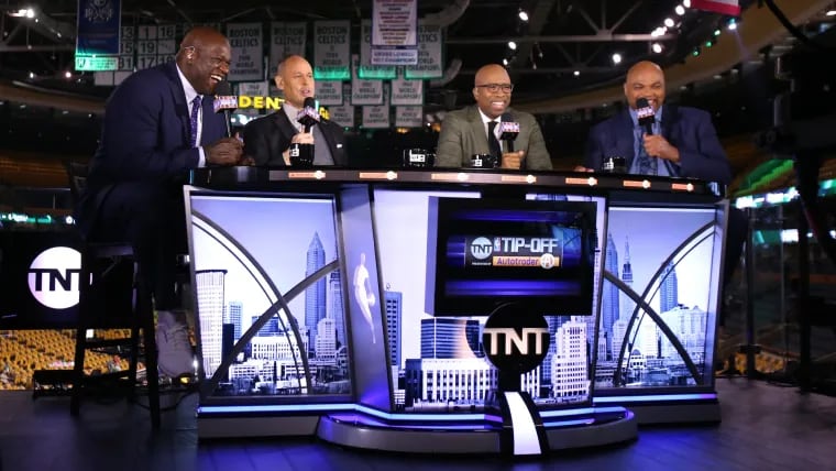 Sir Charles cuelga el micrófono: se va el último gran conversador de la NBA