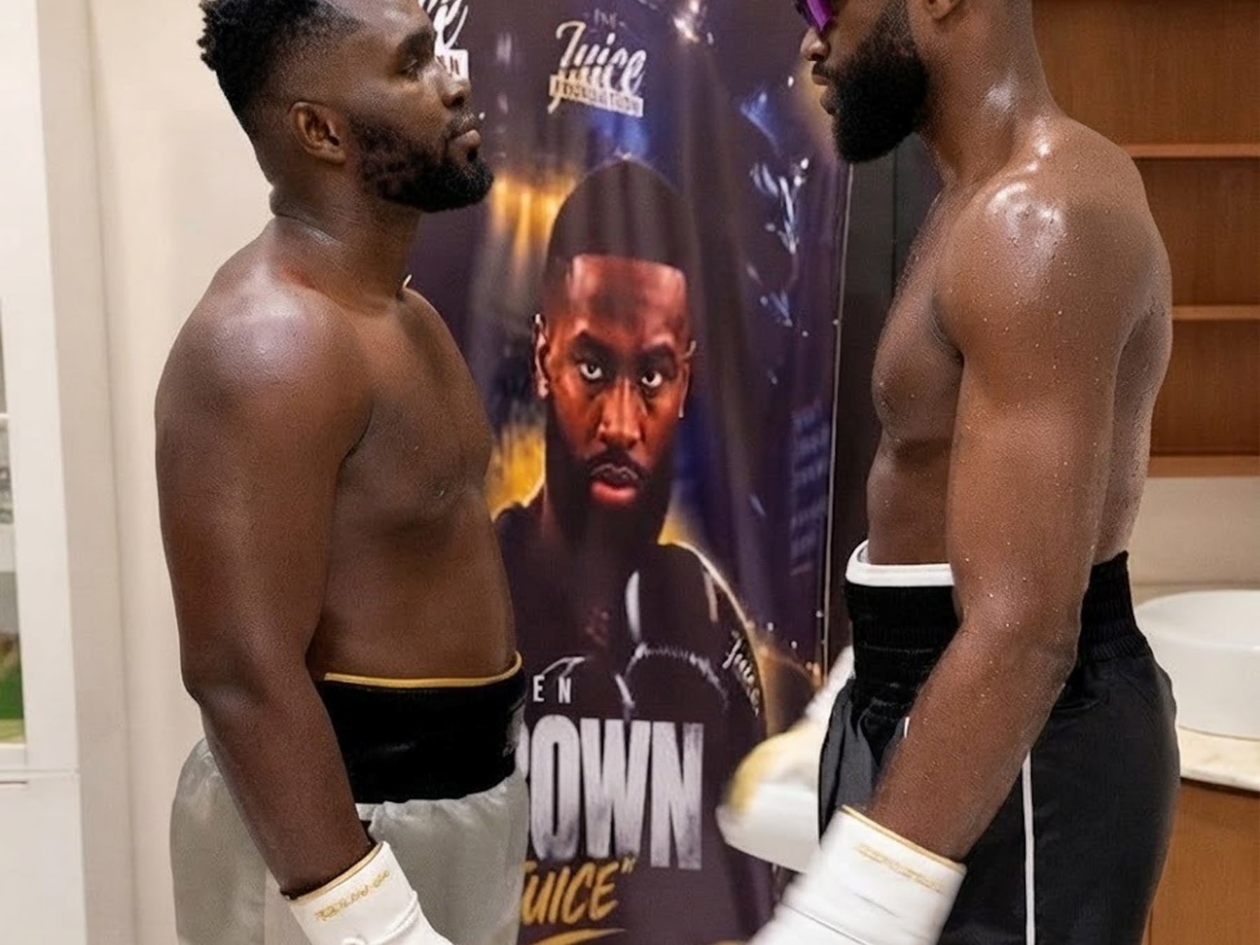 Jaylen Brown se calzó los guantes en Nigeria y ahora todos se preguntan si se acuerda de básquet