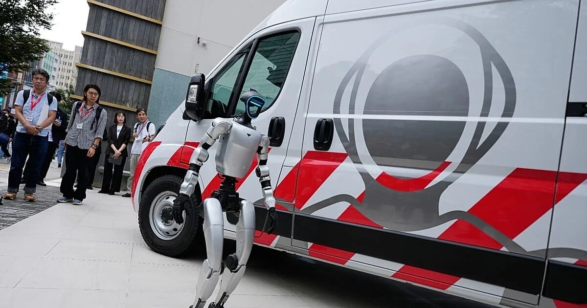 Una ambulancia para robots: la idea japonesa que busca terminar con los parates operativos de los humanoides