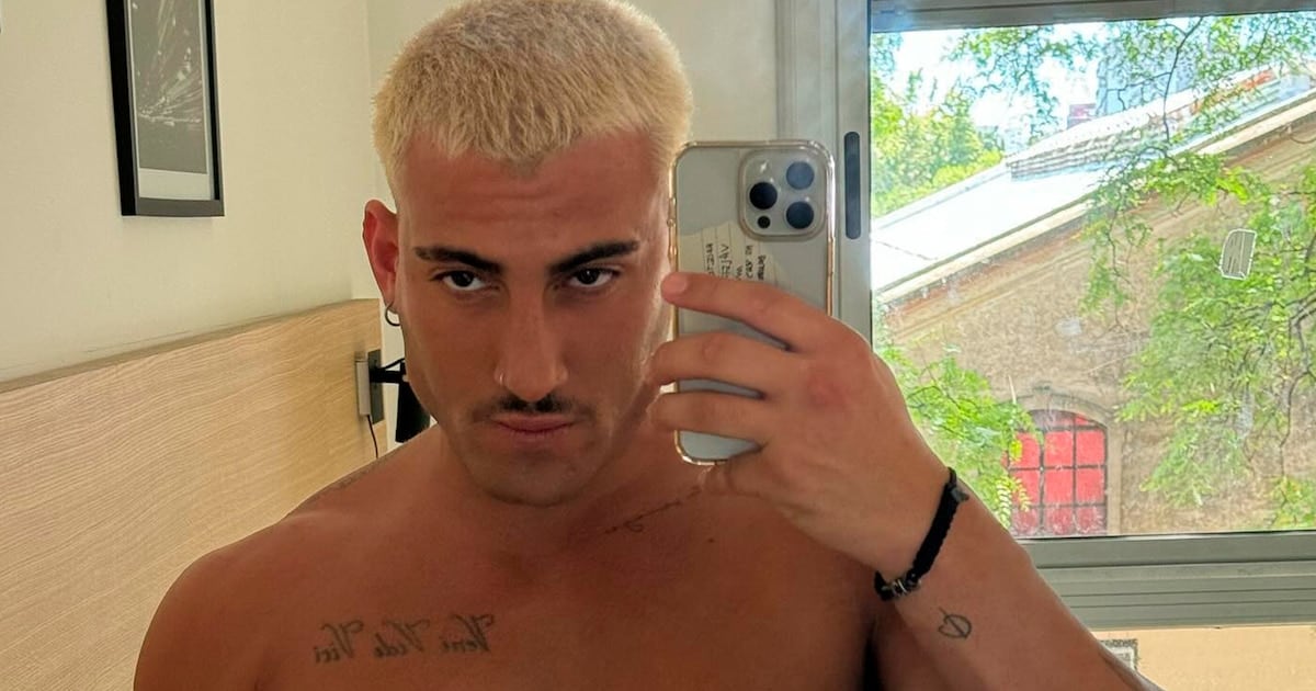 Holder desnudó sus dos cuerpos en redes y dejó una advertencia que incomodó a más de uno