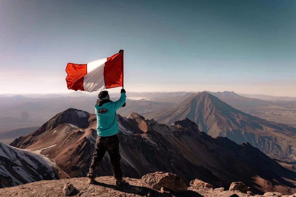 Arequipa, la Ciudad Blanca que se recorre entre volcanes y terrazas de sillar