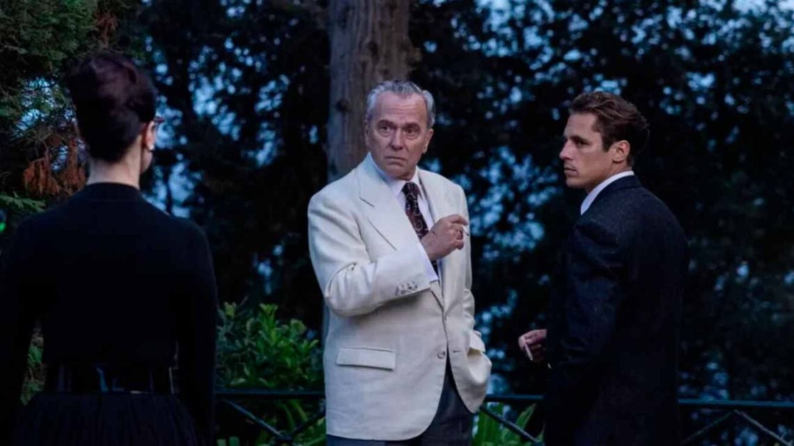 Basil sale del plató y se mete en un temporal: llega a Netflix “El problema final” con José Coronado