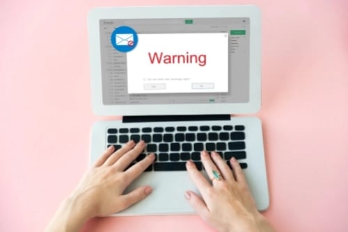 Una plataforma de estafas con inteligencia artificial: cómo operaba EvilTokens y por qué complicaba incluso cambiar la contraseña