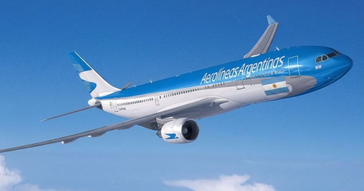 Aerolíneas Argentinas amplía su mapa para el verano 2027 y los precios muestran diferencias de hasta el doble frente a competidores con escala