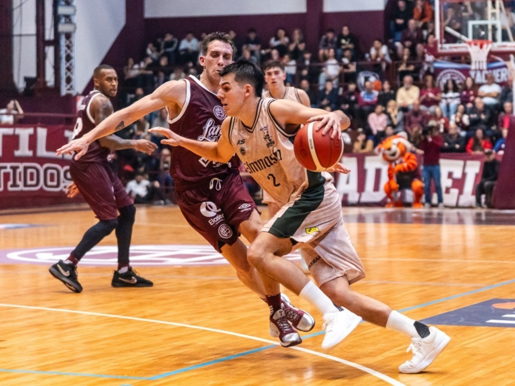 El campeón arrancó derecho: Gimnasia le dio una paliza al Lanús del regreso