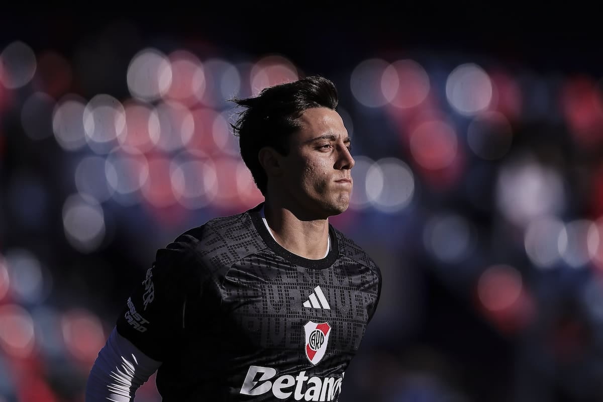 Mientras River se afana por blindarlo, el Colchonero ya lo tiene en la carpeta