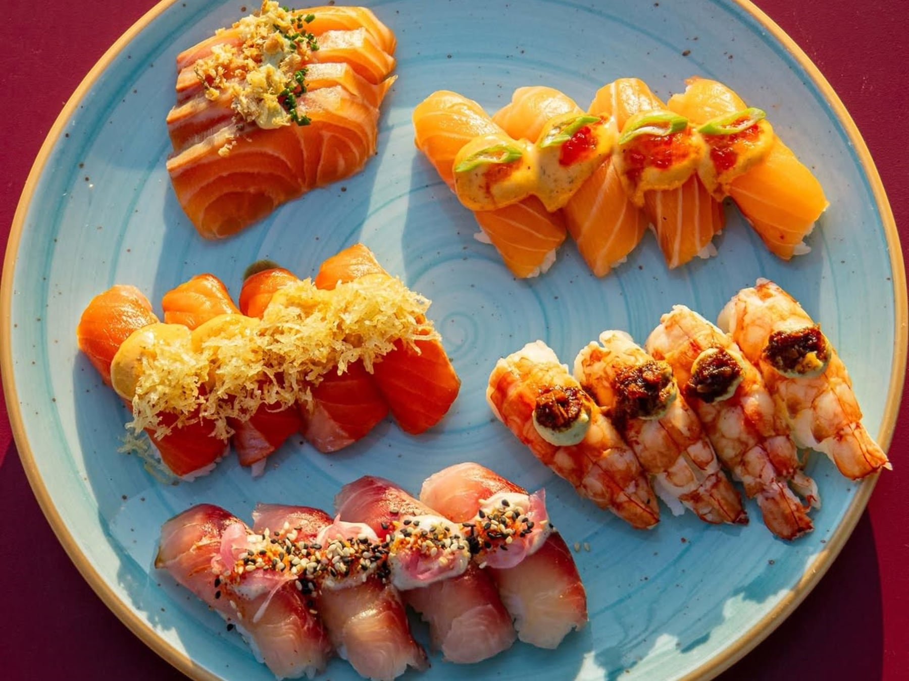 Ikebana, la izakaya porteña que se anima a mezclar sushi, chorizo y molleja en pleno Palermo Soho