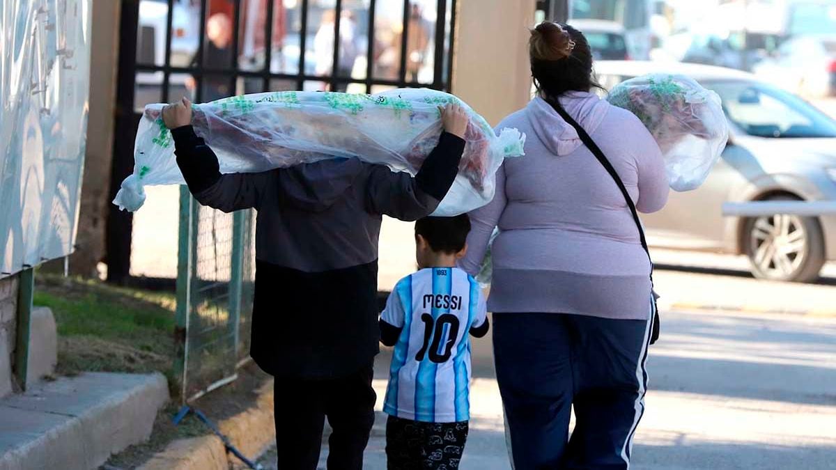 El Mercado Concentrador de Neuquén extiende su atención a los sábados y suma chivito y trucha del norte neuquino