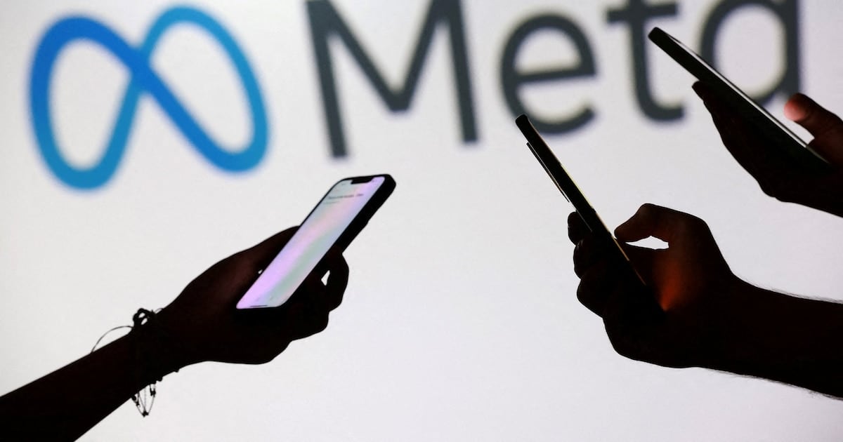 Meta AI suma un visor de temas para que las familias controlen qué preguntan los adolescentes sin espiar sus chats