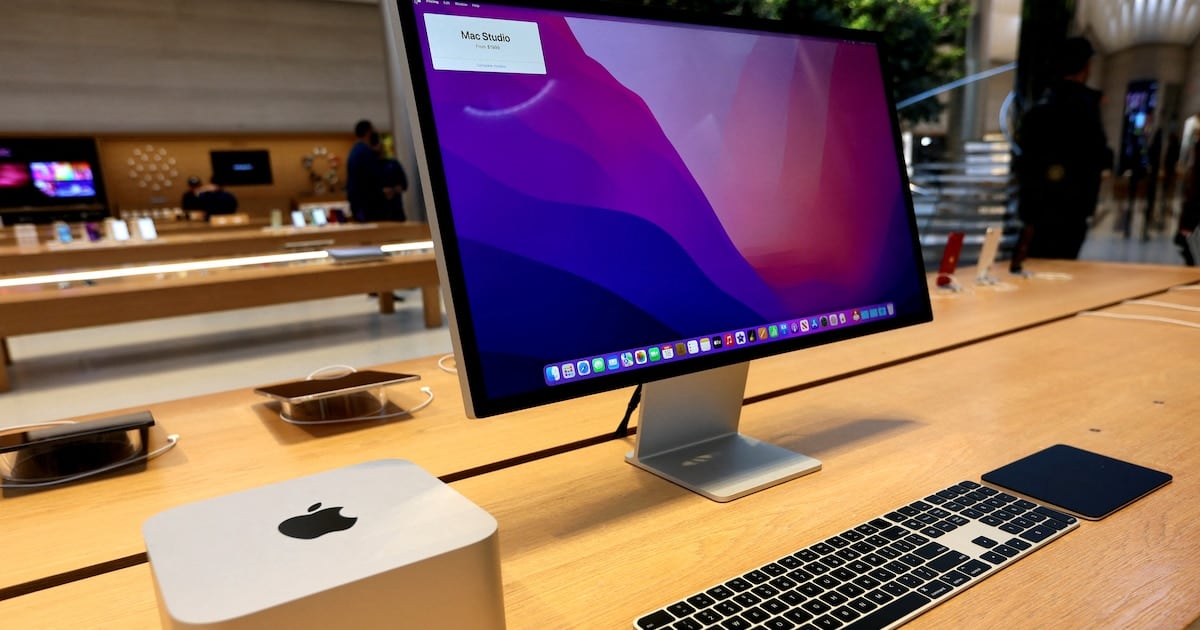 RemoveMacAI: cómo liberar hasta 12 GB en una Mac sacrificando las funciones de Apple Intelligence