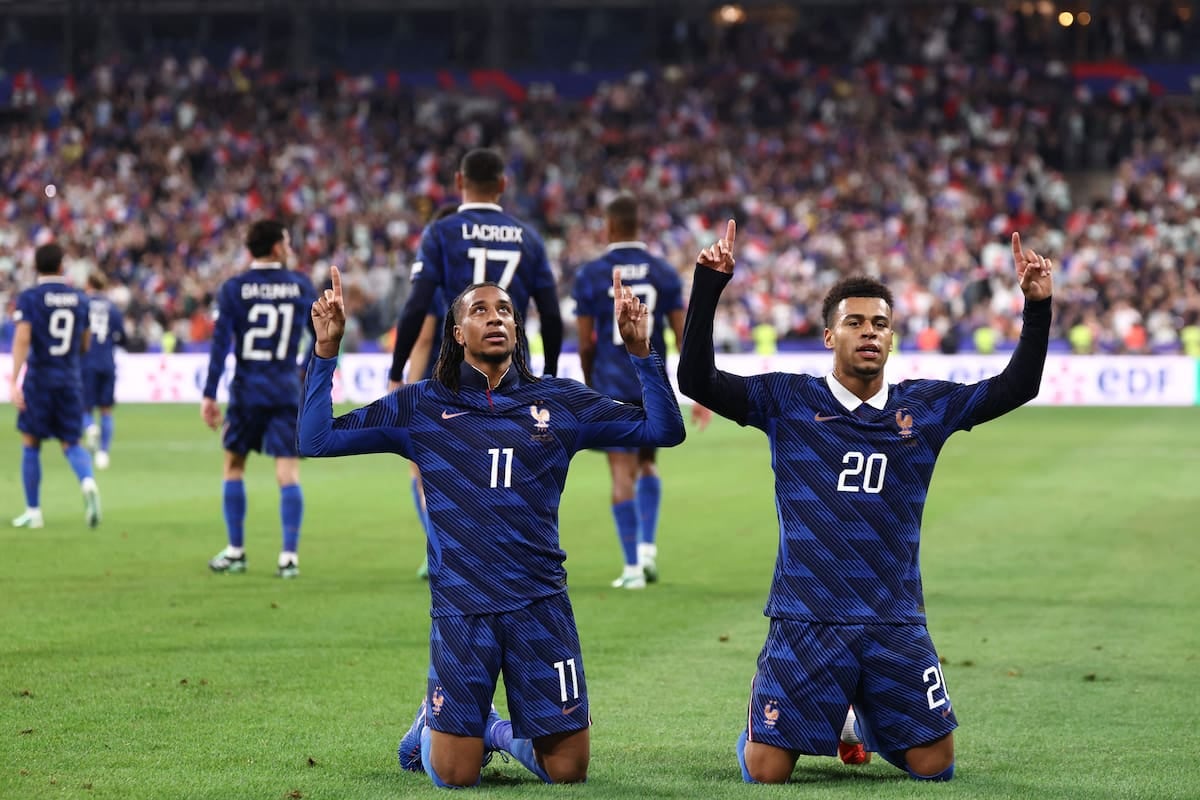 Francia olió la remontada en París y se acomodó arriba en la Nations League