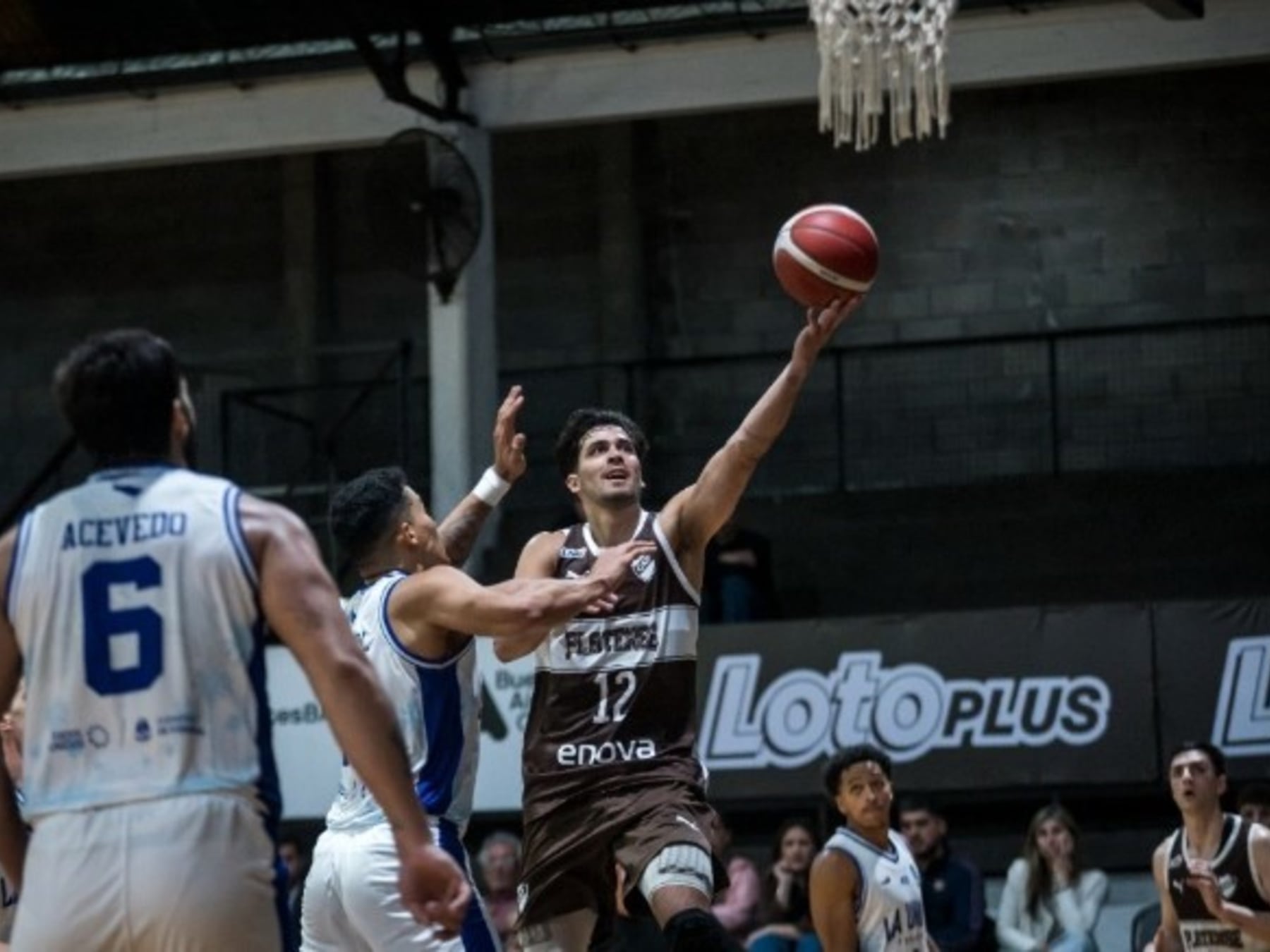 La Unión se sacó la mufa en Vicente López y Platense se comió otro garrón