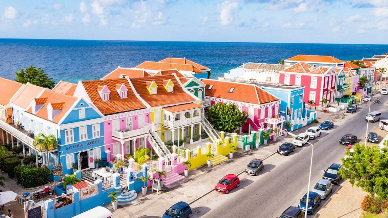 Curazao, mucho más que playas: cómo armar una escapada con paseos, sabores y vuelos desde Argentina
