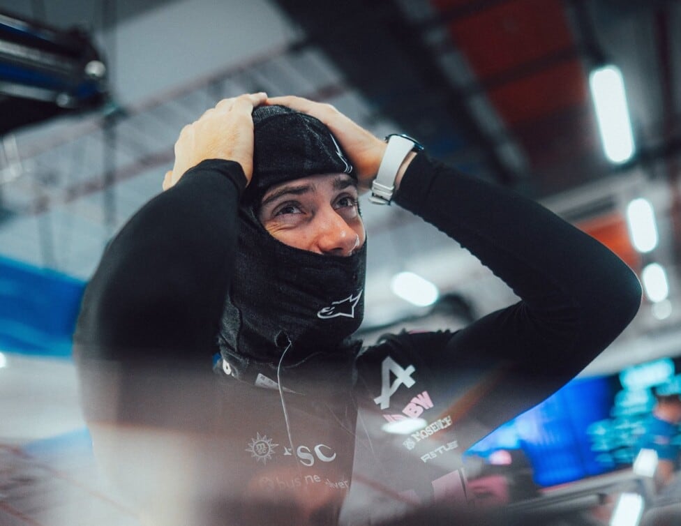 Colapinto en la cuerda floja: el A526 no le responde y largará 11° en la Sprint de Marina Bay