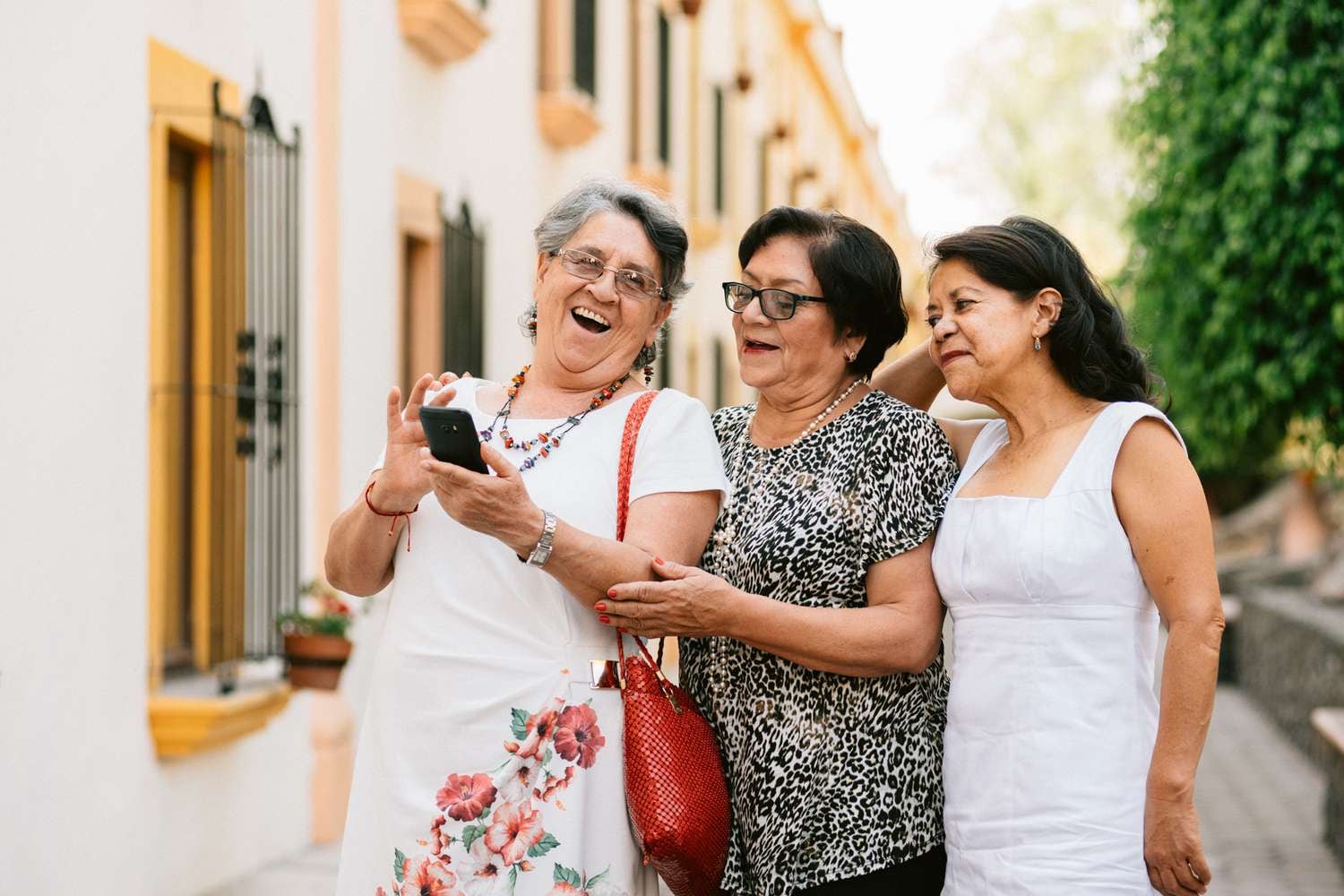 A los 85 años, dos amigas tejanas acumulan medio centenar de países y ya planean la próxima etapa en Asia