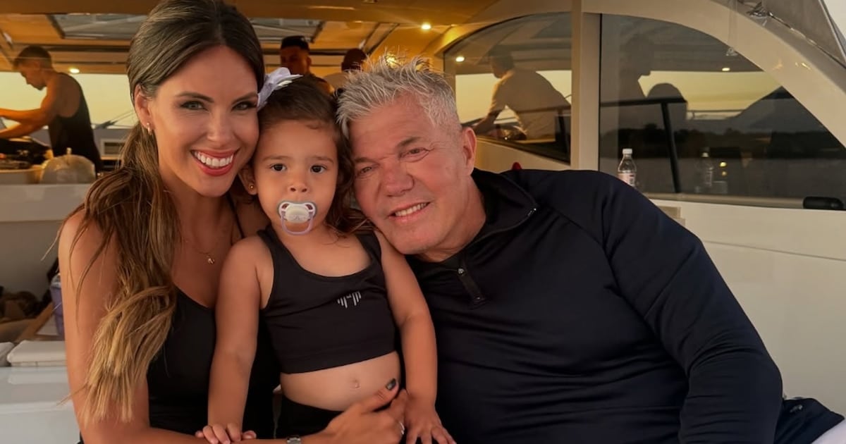 Sarah, la hija de Barby Franco y Fernando Burlando, ya tiene pasaporte europeo: la modelo celebró el final de una espera de años
