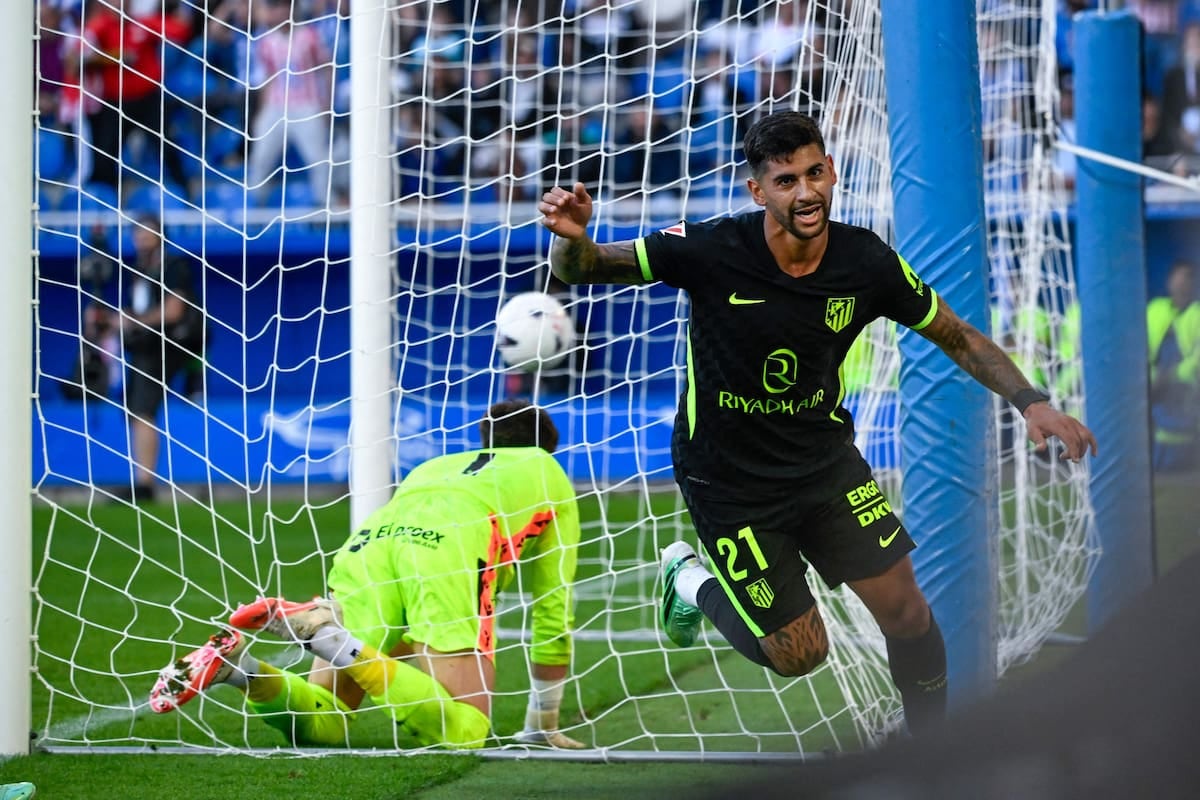 Cuti apareció cuando lo necesitaba el Atleti y dejó al Alavés con el alma en un hilo