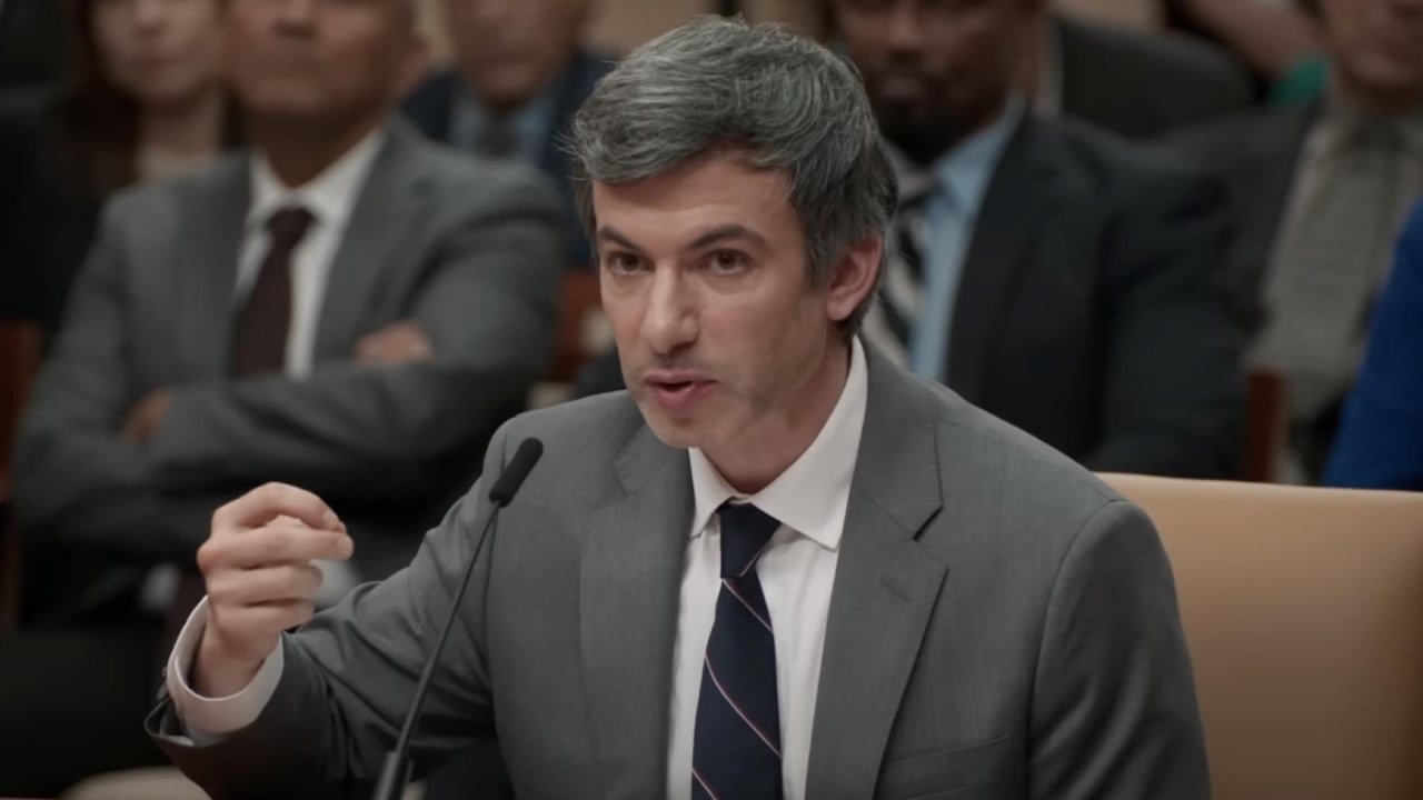 De la pantalla al Senado: cuando una serie incomodó a Washington y empujó una reforma