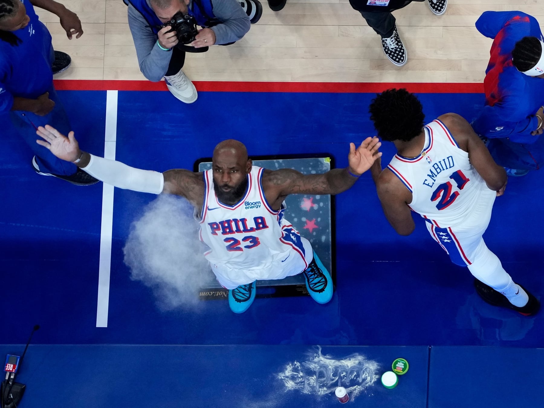 Vuelve la NBA y el Kings ya tiene quién le tire del trono: arranca el show
