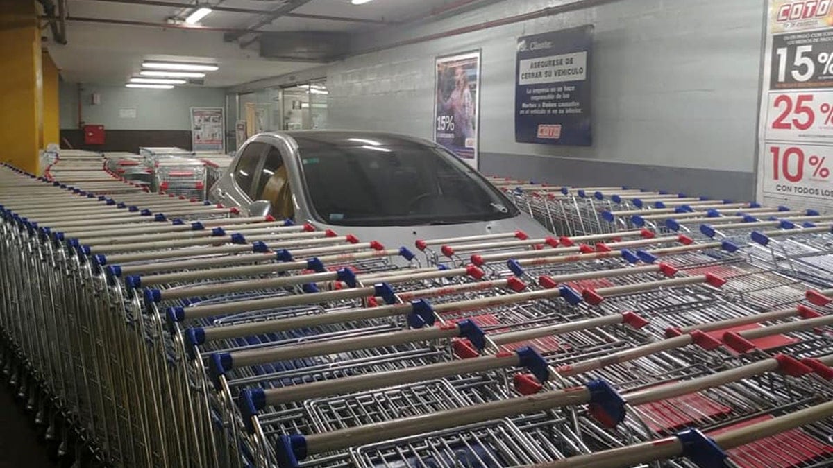 El súper vacío: las ventas acumulan más de un año en baja y el consumidor ya no migra, simplemente compra menos